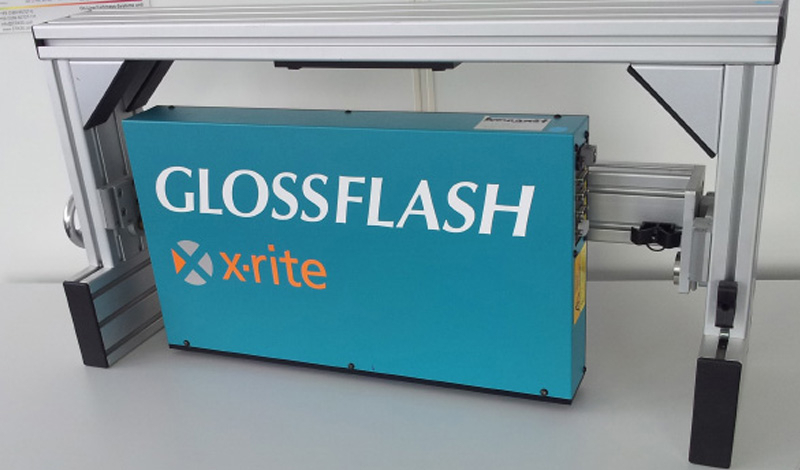 GlossFlash 6060 - вграден глосметър за измерване на блясък в производствени линии