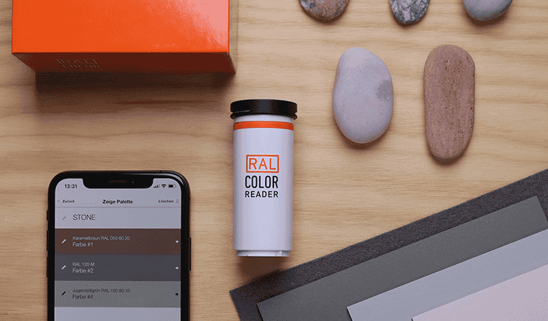 Color Reader - компактен ръчен уред за измерване и разпознаване на цвят